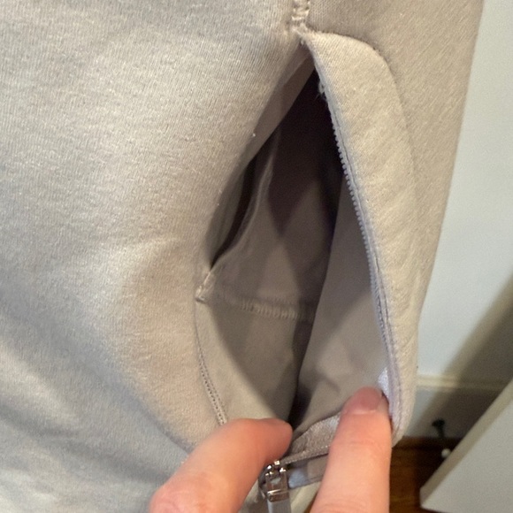 Athleta Altitude Polartec Zippered Vest in Stratus Grey Size Large - Picture 6 of 13